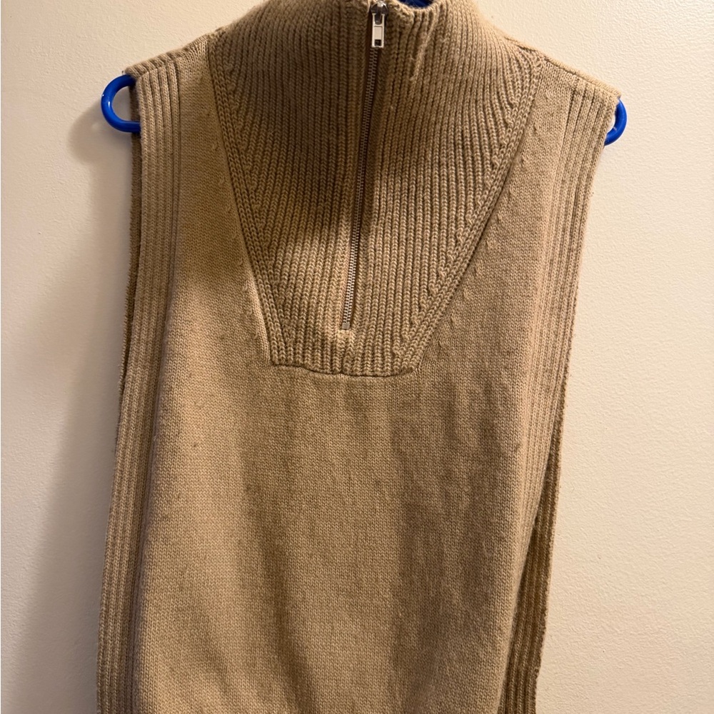H&M Women's Tan Zip-Up Sweater Vest